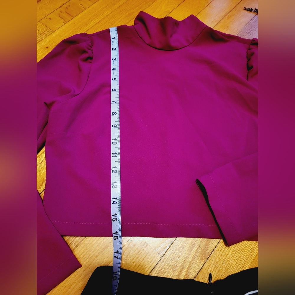 SOLD 🇨🇦 NWOT classy magenta top - Picture 7 of 7